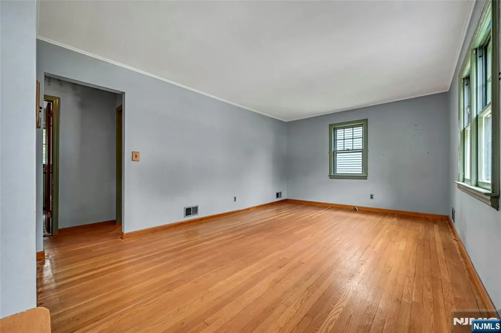 725 Millbrook Road River Edge, NJ 07661