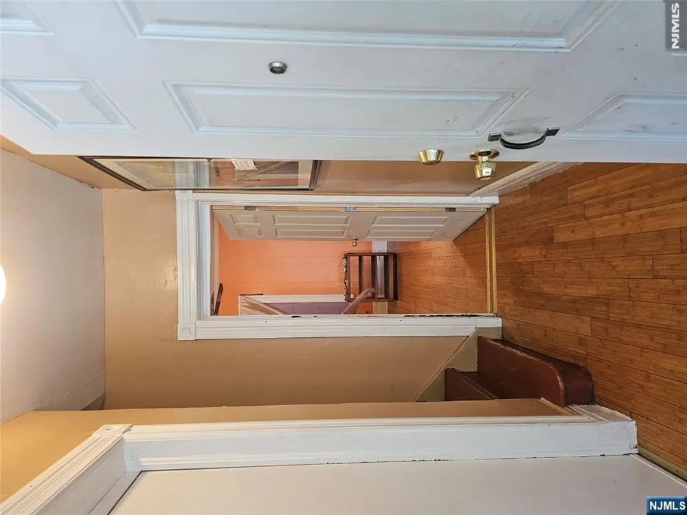 292 Governor Street Paterson, NJ 07501
