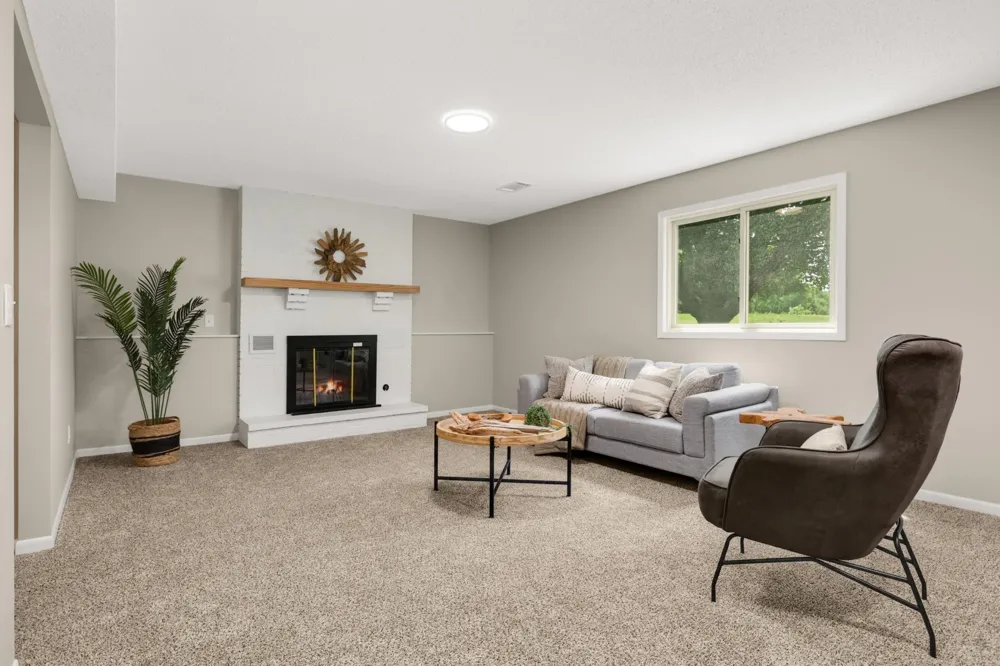 22155 Beaumont Way Farmington, MN 55024
