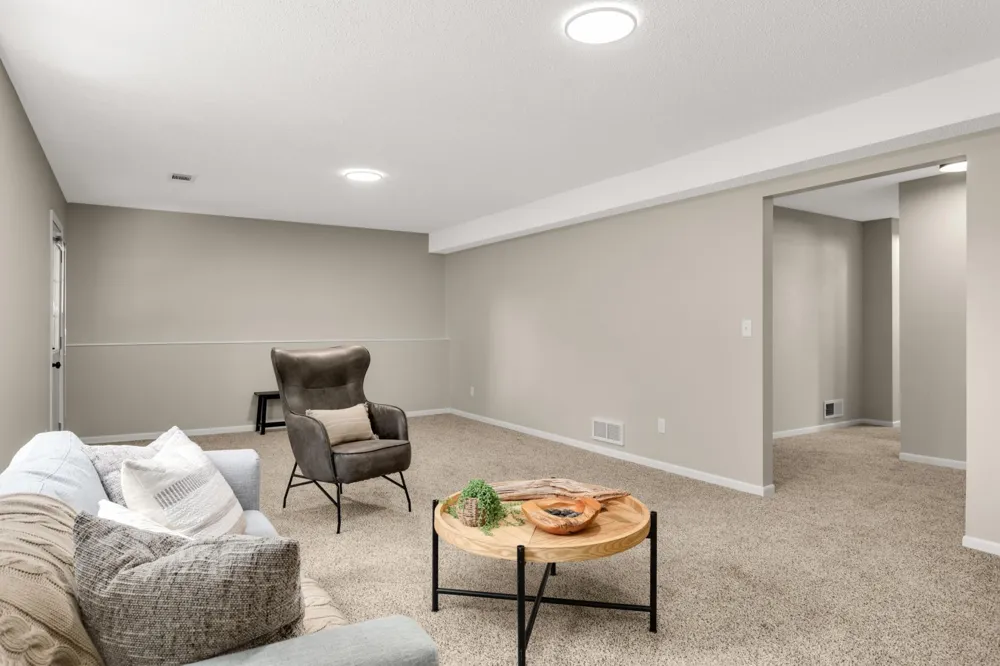 22155 Beaumont Way Farmington, MN 55024