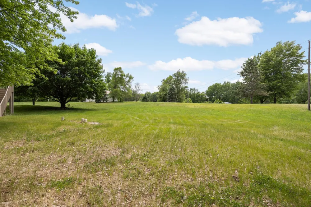 22155 Beaumont Way Farmington, MN 55024