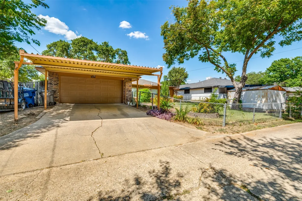 948 Briarcove Place Lancaster, TX 75146