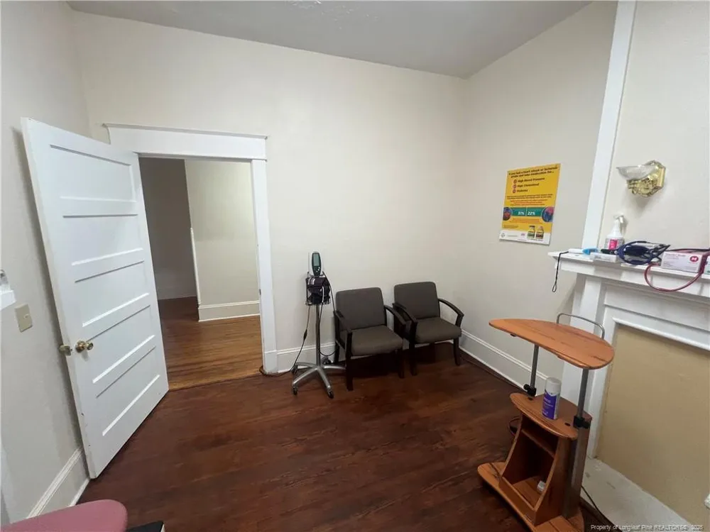 512 Sunset Avenue Clinton, NC 28303