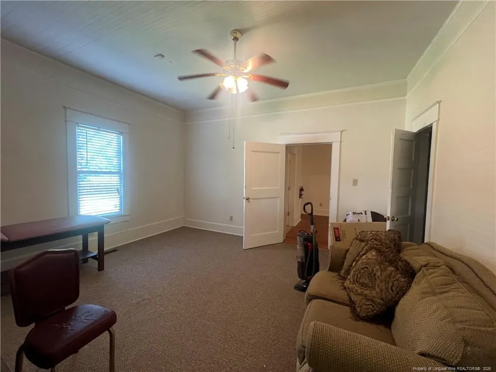 512 Sunset Avenue Clinton, NC 28303