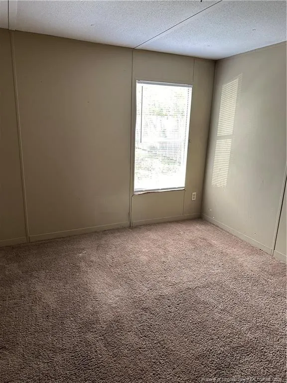 6330 Crestwood Avenue Fayetteville, NC 28304