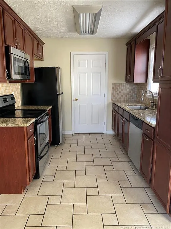 6568 Applewhite Road Fayetteville, NC 28304