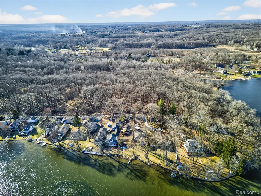 11770 Shaffer Road Springfield Charter Township, MI 48350