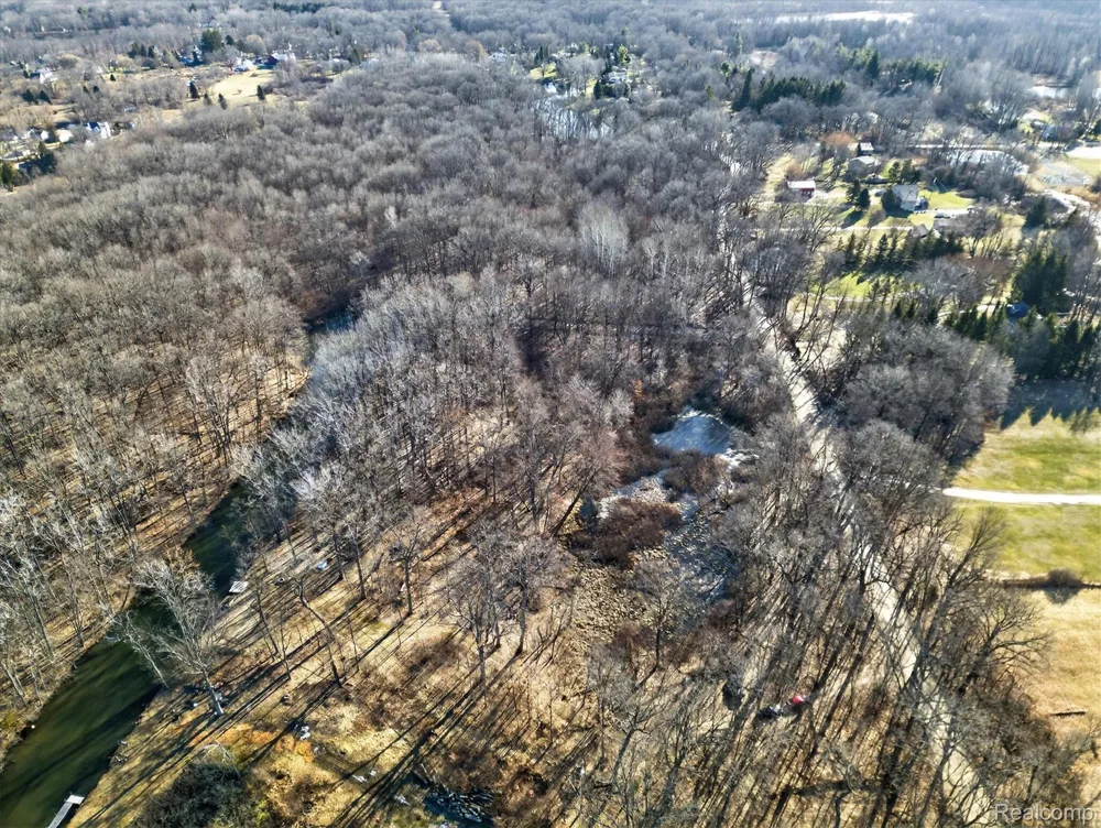 11770 Shaffer Road Springfield Charter Township, MI 48350