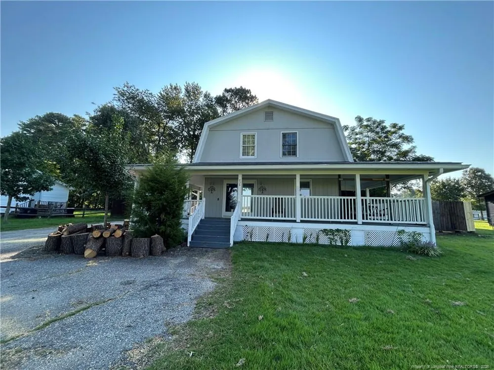 438 W Palmer Street Raeford, NC 28376