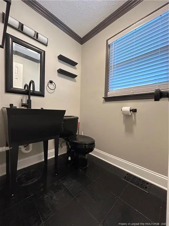438 W Palmer Street Raeford, NC 28376