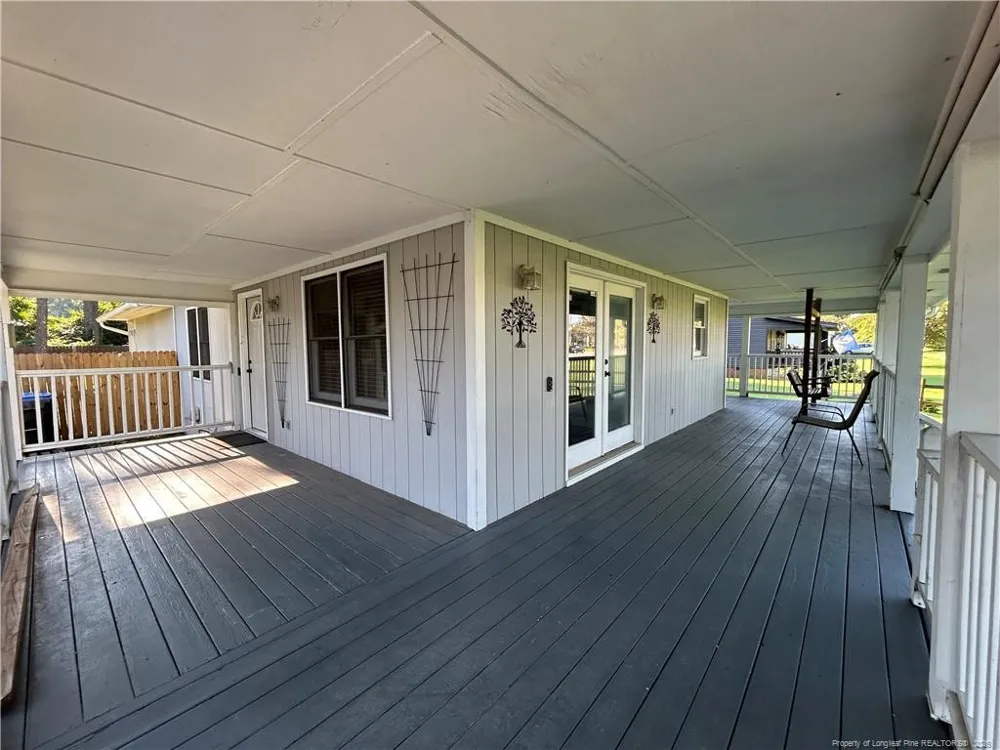 438 W Palmer Street Raeford, NC 28376