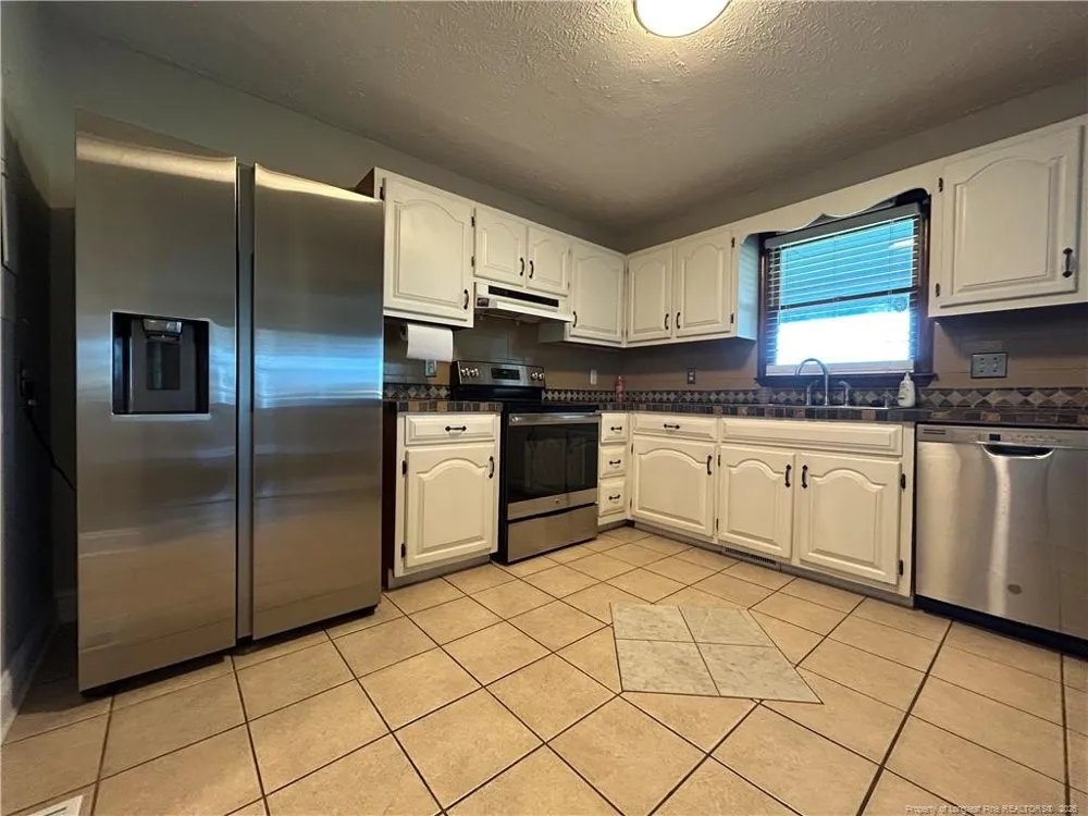 438 W Palmer Street Raeford, NC 28376
