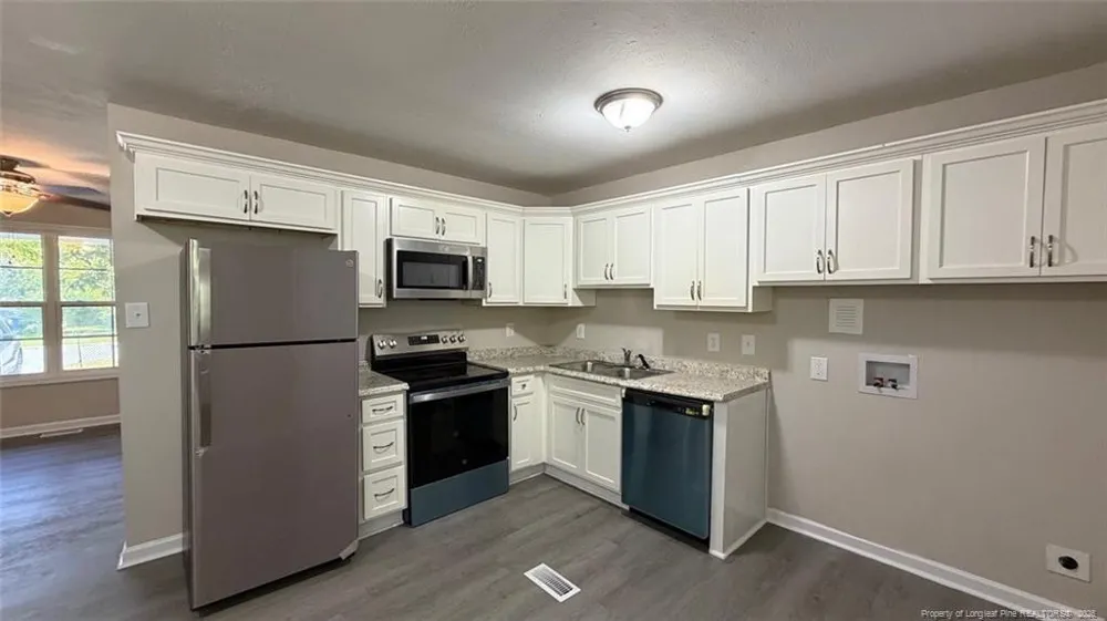 2016 Poinciana Lane Fayetteville, NC 28306