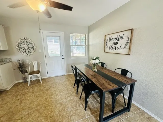 217 E Hull Street Denison, TX 75021