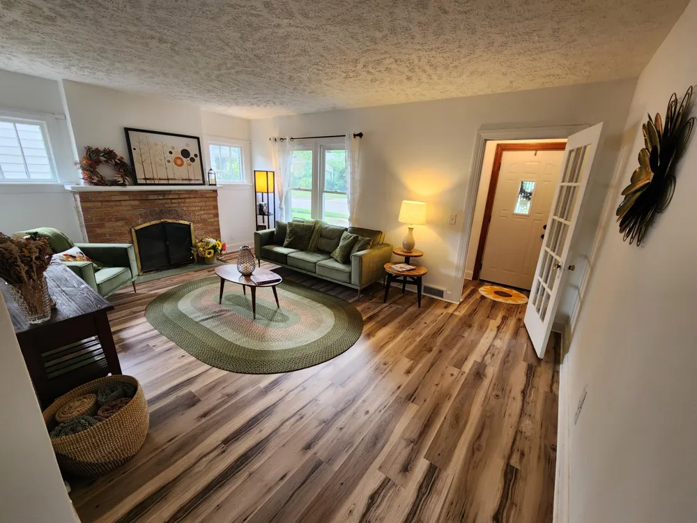 2815 Whittier Drive Kalamazoo, MI 49001
