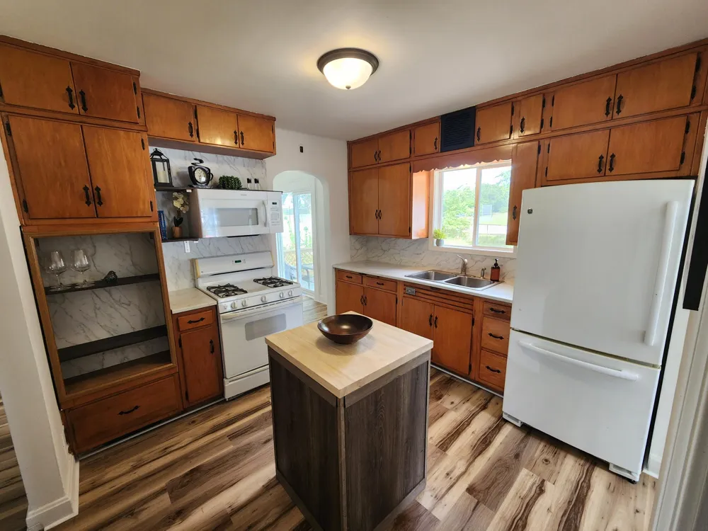 2815 Whittier Drive Kalamazoo, MI 49001