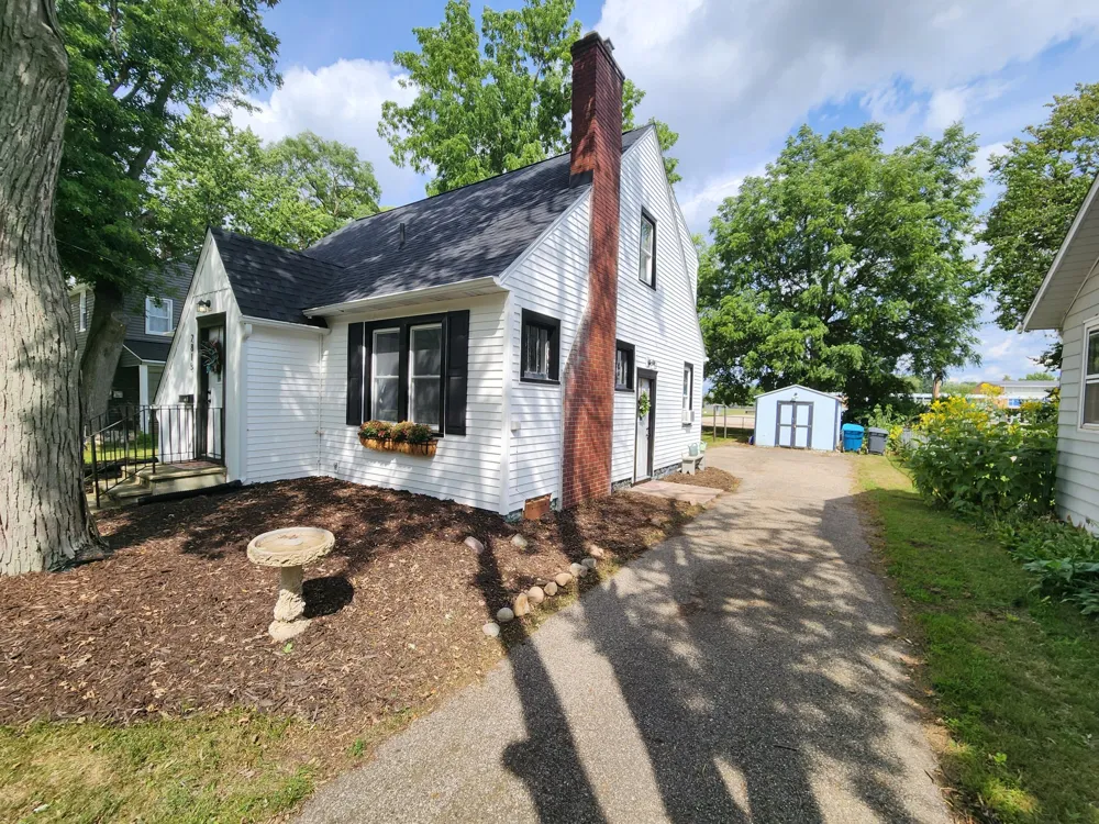 2815 Whittier Drive Kalamazoo, MI 49001