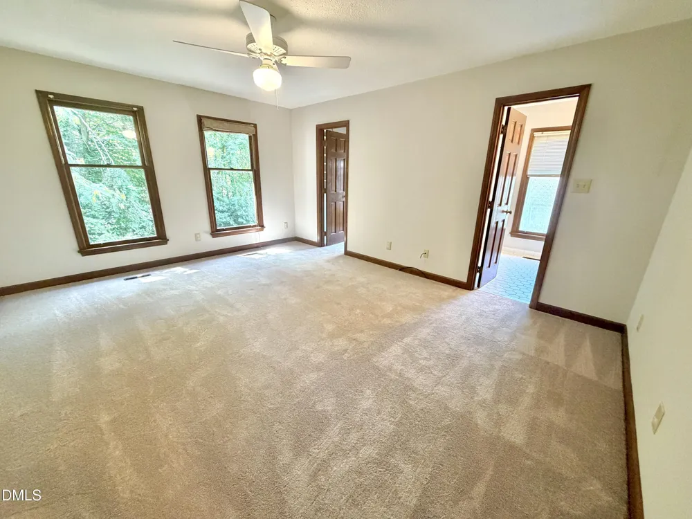 6 Burnwood Place Chapel Hill, NC 27517
