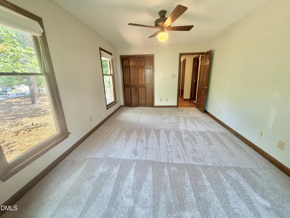 6 Burnwood Place Chapel Hill, NC 27517