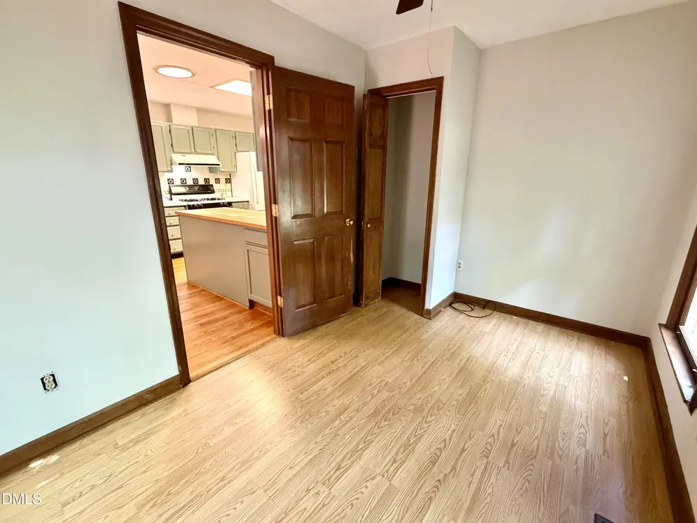 6 Burnwood Place Chapel Hill, NC 27517