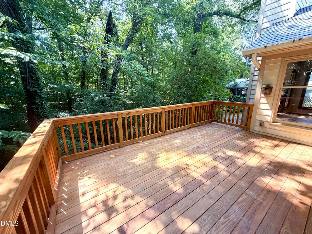 6 Burnwood Place Chapel Hill, NC 27517