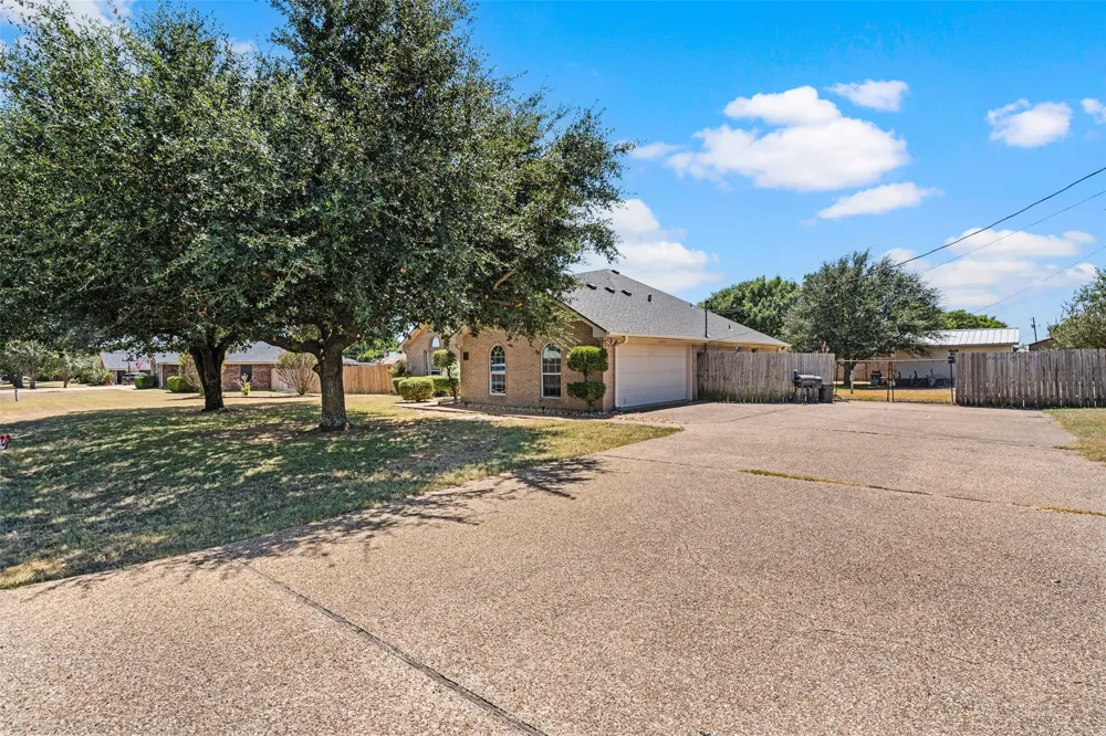 643 Woodard Lane Bruceville Eddy, TX 76630
