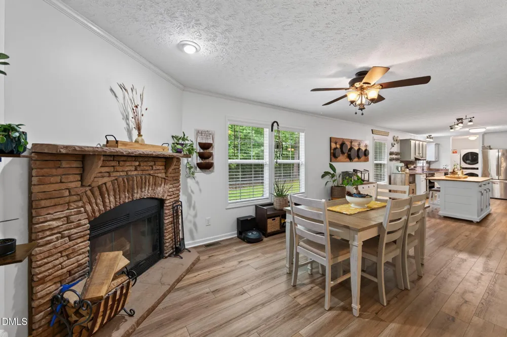 2520 Poplar Hl Court Snow Camp, NC 27349