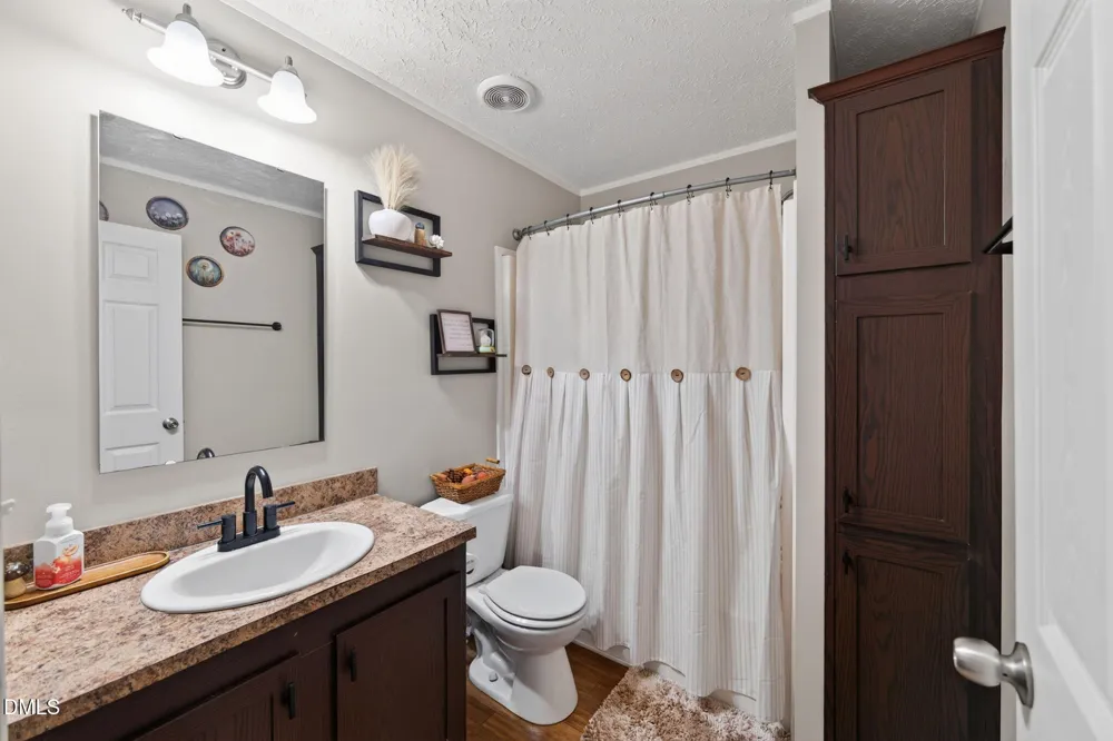 2520 Poplar Hl Court Snow Camp, NC 27349