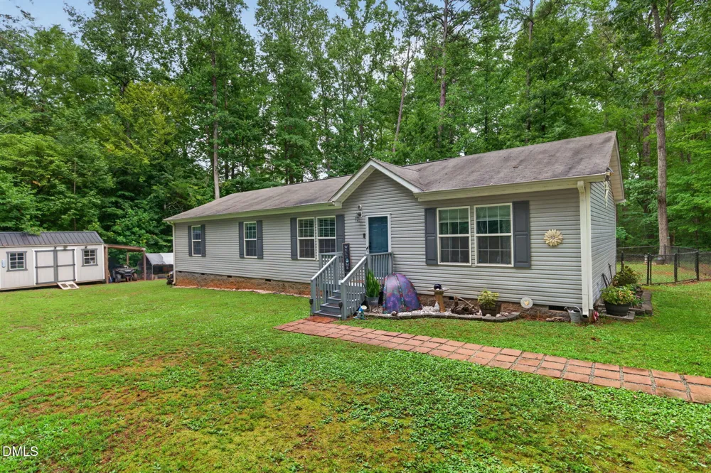 2520 Poplar Hl Court Snow Camp, NC 27349