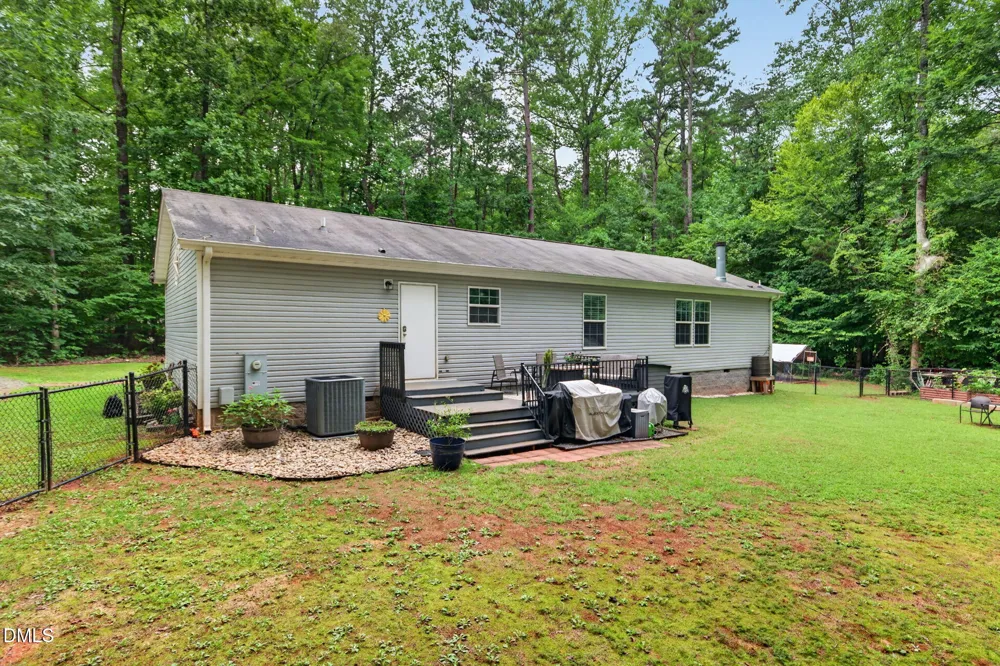 2520 Poplar Hl Court Snow Camp, NC 27349
