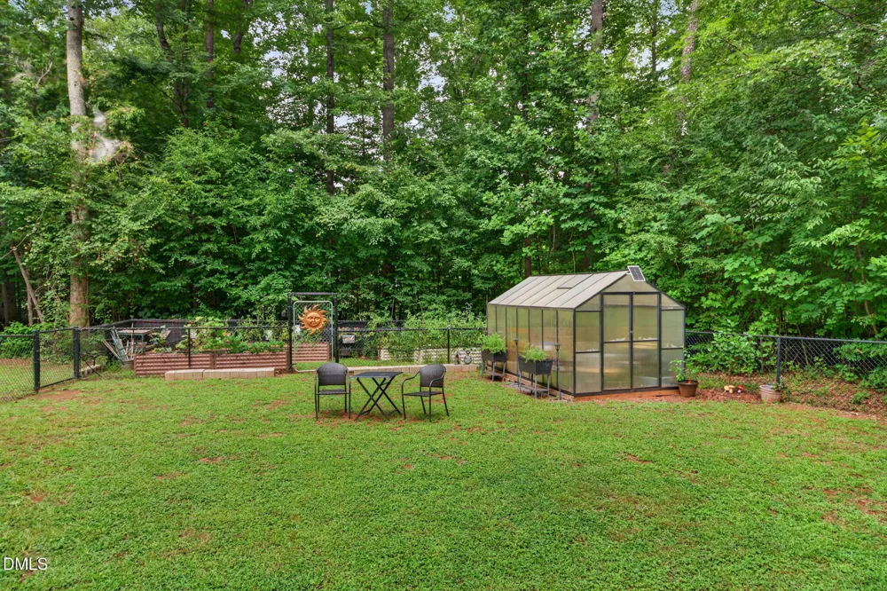 2520 Poplar Hl Court Snow Camp, NC 27349
