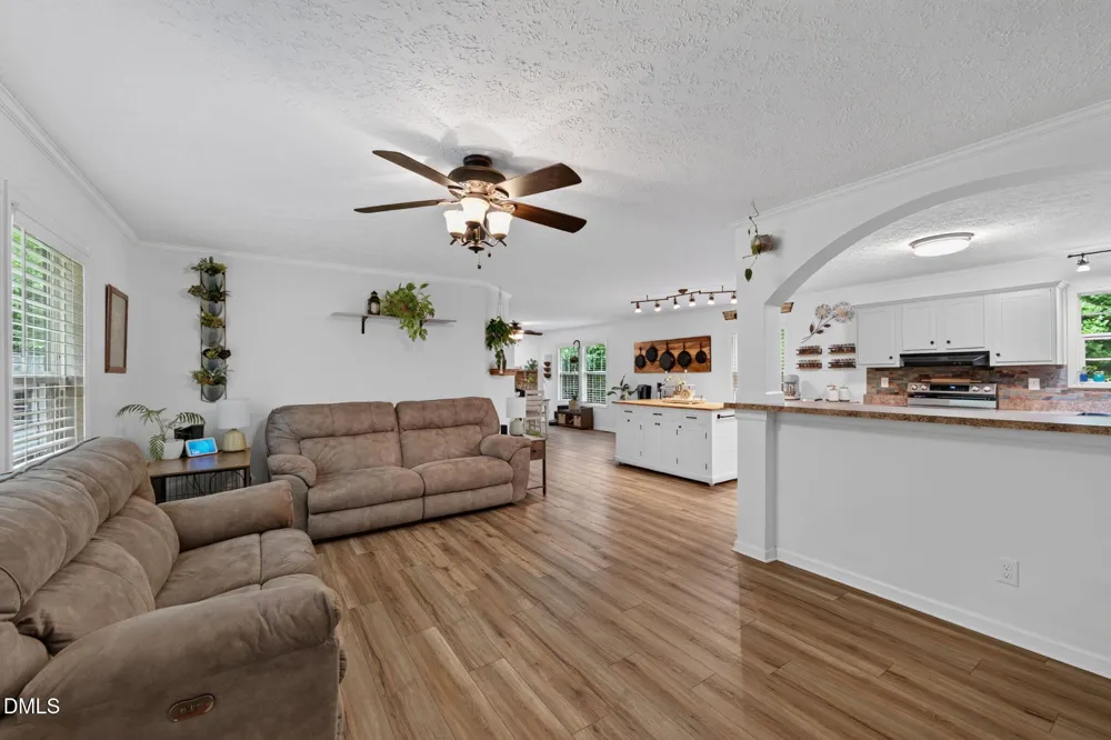 2520 Poplar Hl Court Snow Camp, NC 27349