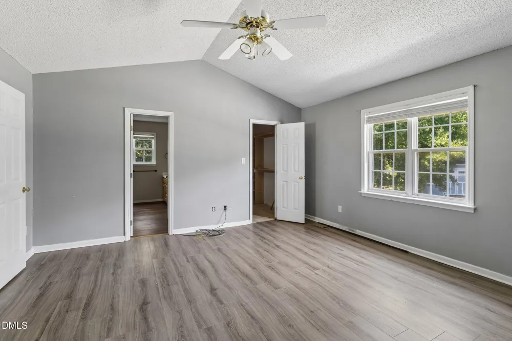 6304 Walnut Glen Drive Willow Springs, NC 27592