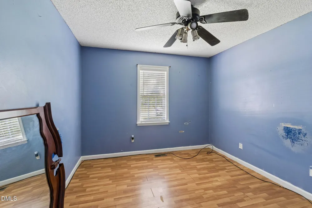 6304 Walnut Glen Drive Willow Springs, NC 27592