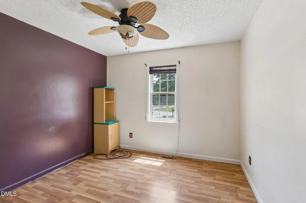 6304 Walnut Glen Drive Willow Springs, NC 27592