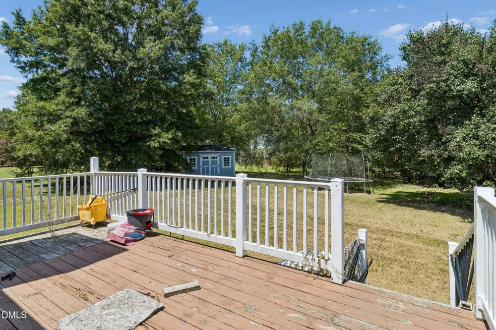6304 Walnut Glen Drive Willow Springs, NC 27592