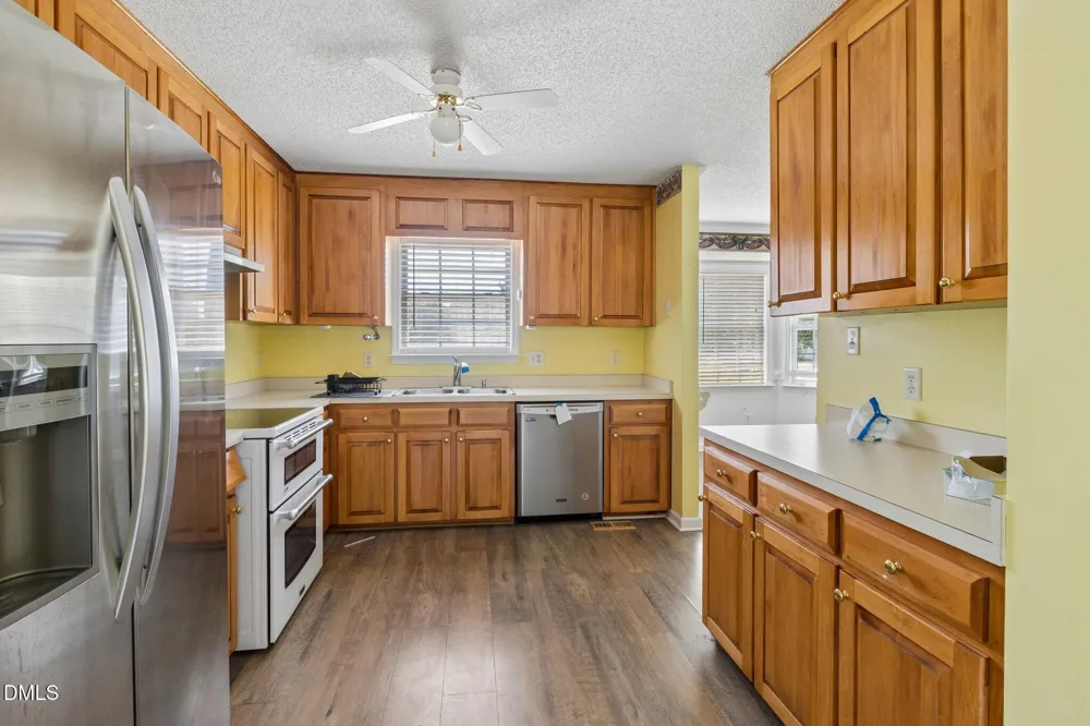 6304 Walnut Glen Drive Willow Springs, NC 27592