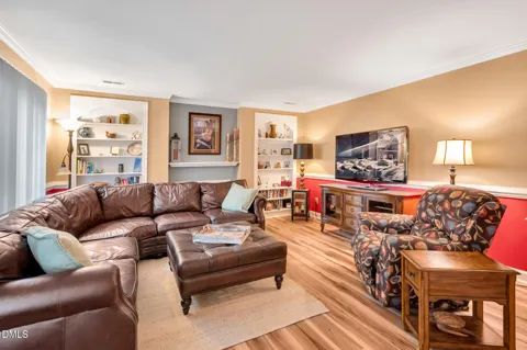 391 Summerwalk Circle