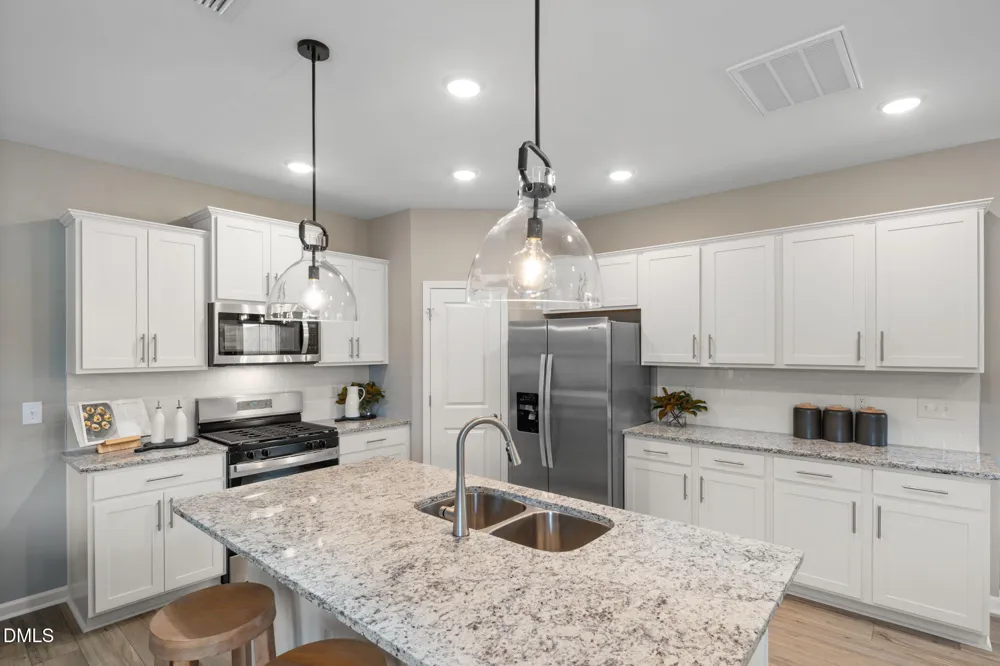 609 Branthurst Drive Fuquay Varina, NC 27526