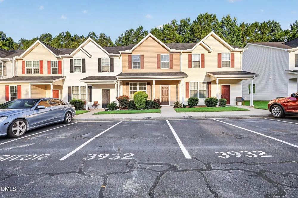 3932 Volkswalk Place Raleigh, NC 27610