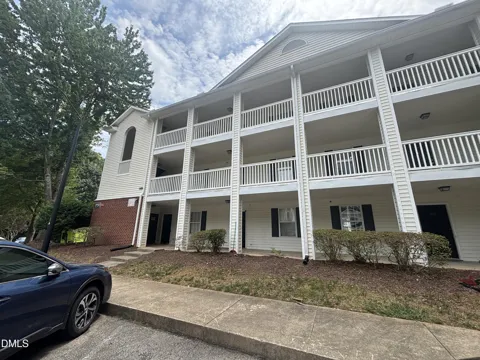 1950 Trailwood Heights Lane #204
