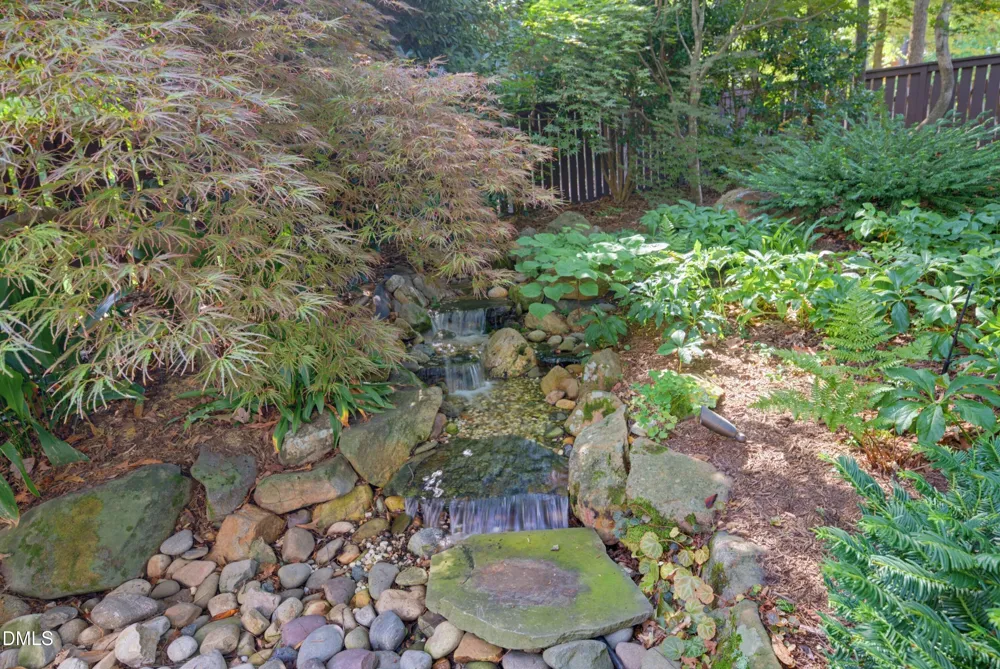 104 Buckner Lane Chapel Hill, NC 27517