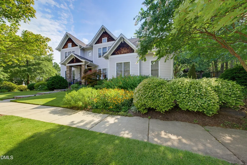 104 Buckner Lane Chapel Hill, NC 27517