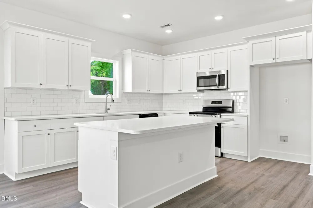 66 Loganberry Avenue Bunnlevel, NC 28323
