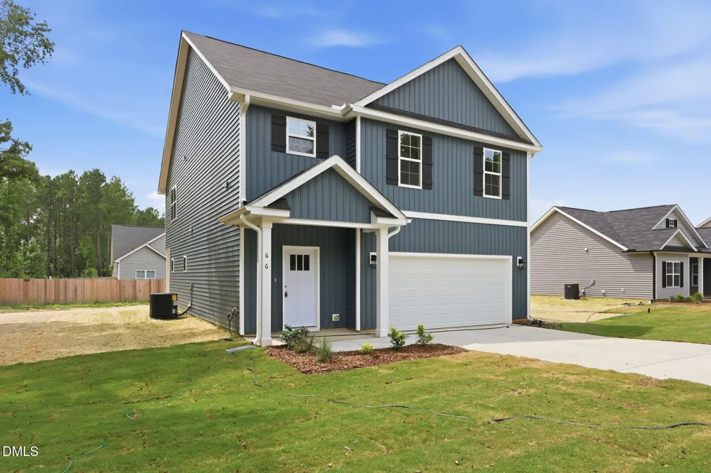 66 Loganberry Avenue Bunnlevel, NC 28323