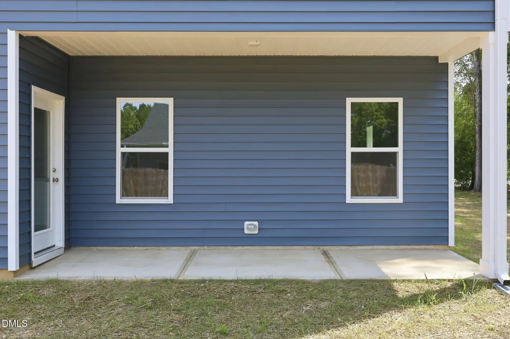 66 Loganberry Avenue Bunnlevel, NC 28323