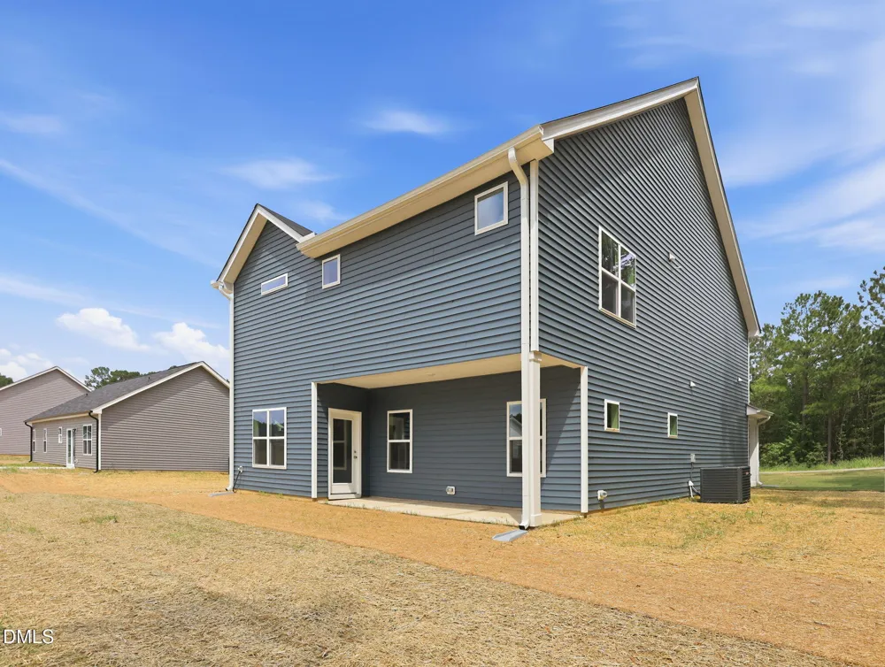 66 Loganberry Avenue Bunnlevel, NC 28323