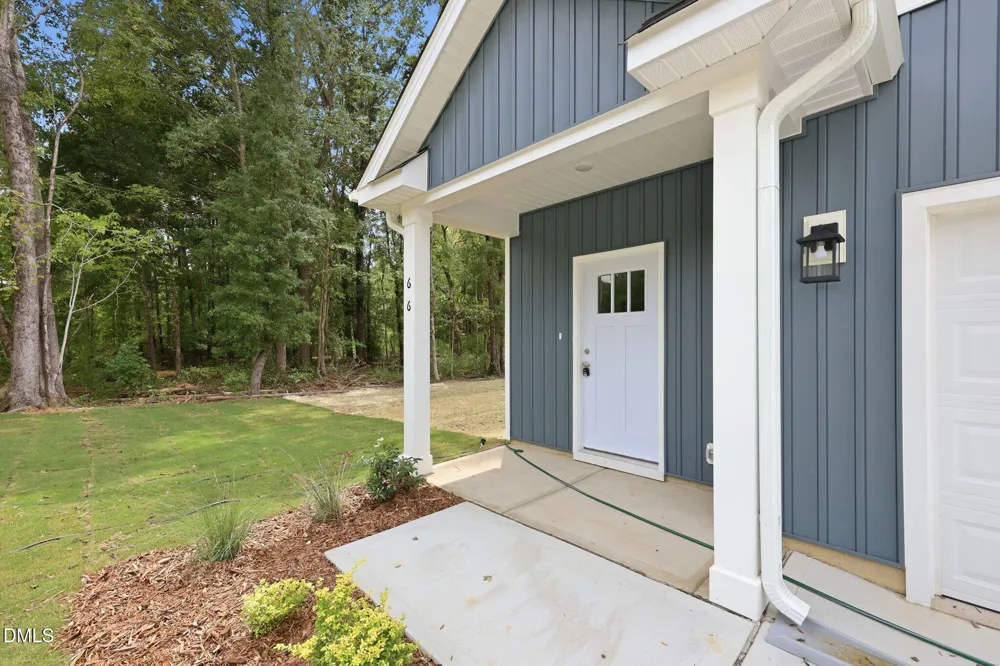 66 Loganberry Avenue Bunnlevel, NC 28323