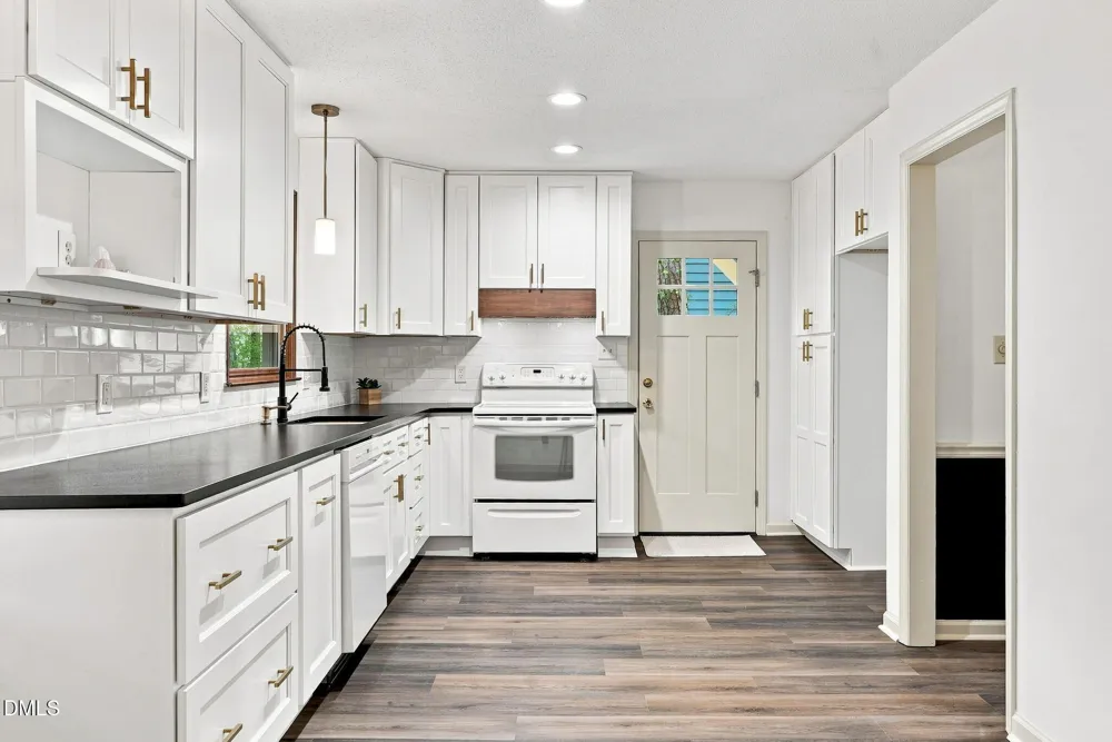 1211 Flanders Street Garner, NC 27529