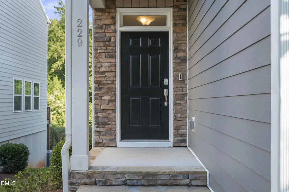 229 Daisy Grove Lane Holly Springs, NC 27540